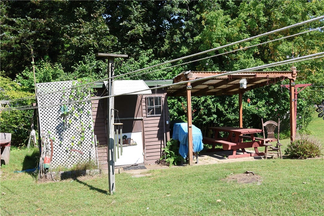 44 East Andrew Comstock Road