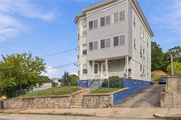 214 ESTES ST, WOONSOCKET, RI 02895 - Image 1675650e4c83783b7e5e6eafbd2f612f/2099528130