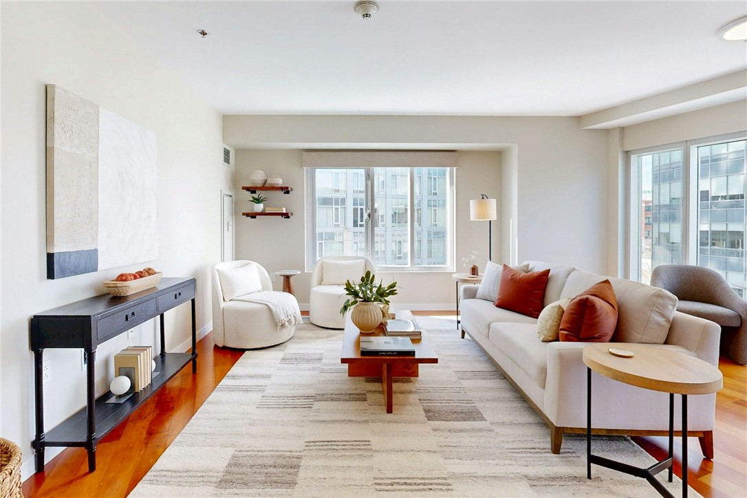 100 Exchange Street 606