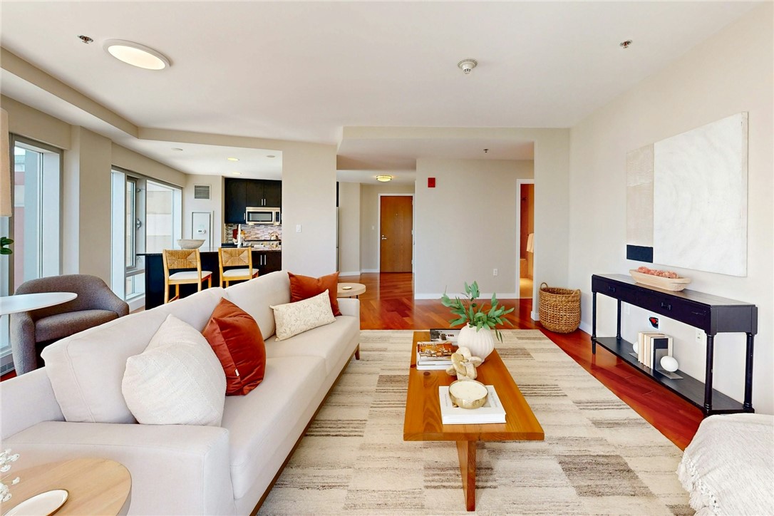 100 Exchange Street 606