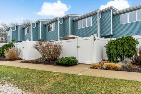 50 South Bay Drive 19 Narragansett RI 02882