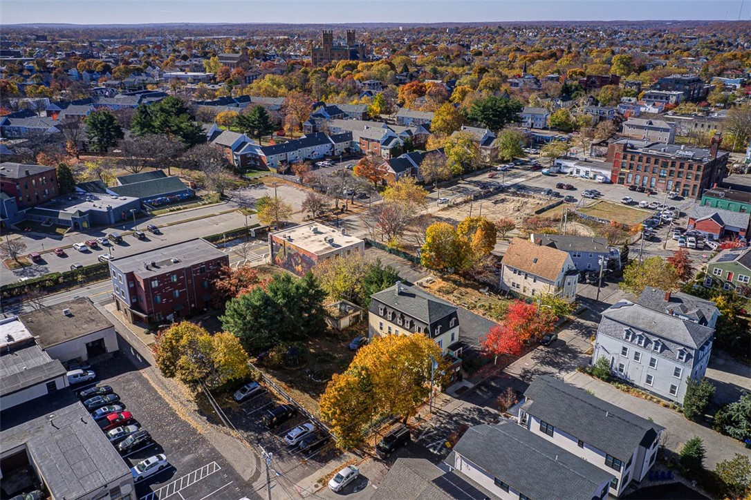 498 Washington Street