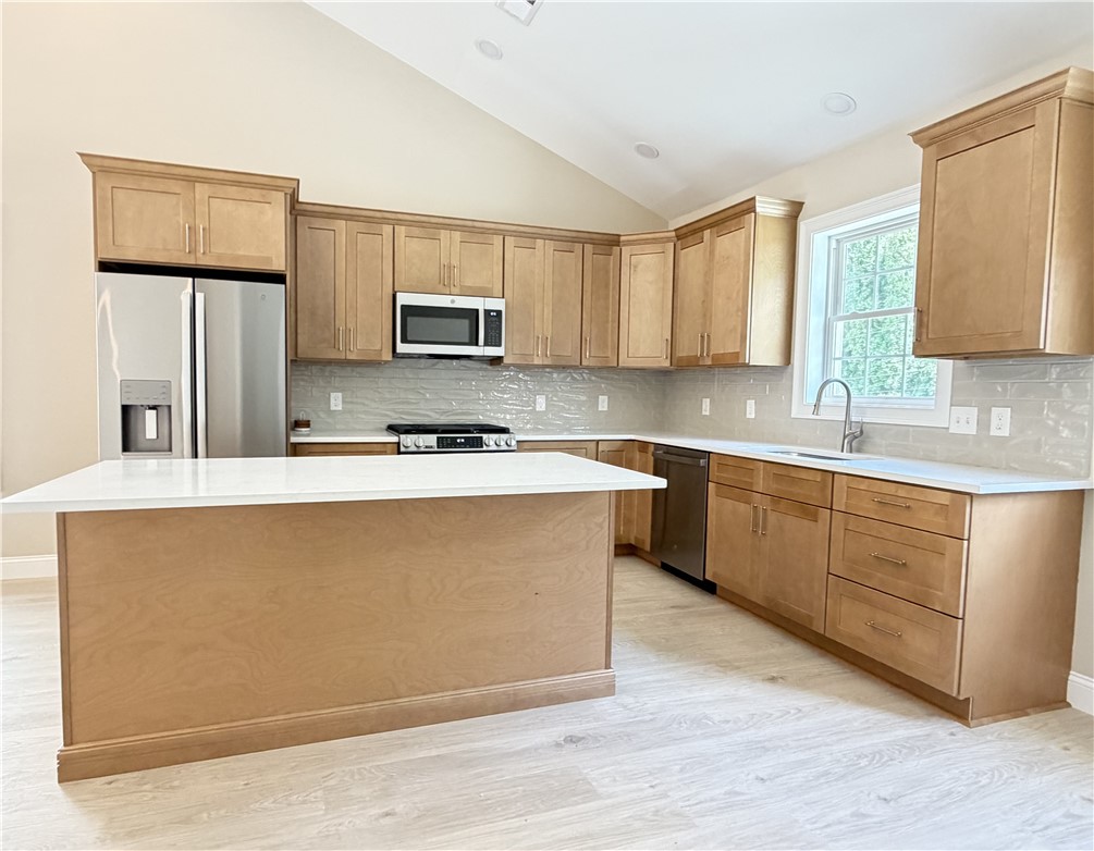 3 Fieldstone Way 3