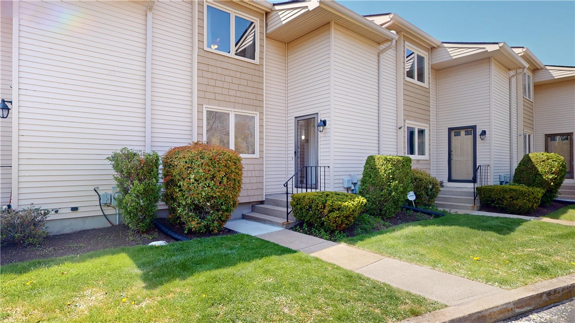 500 East Greenwich Avenue 106