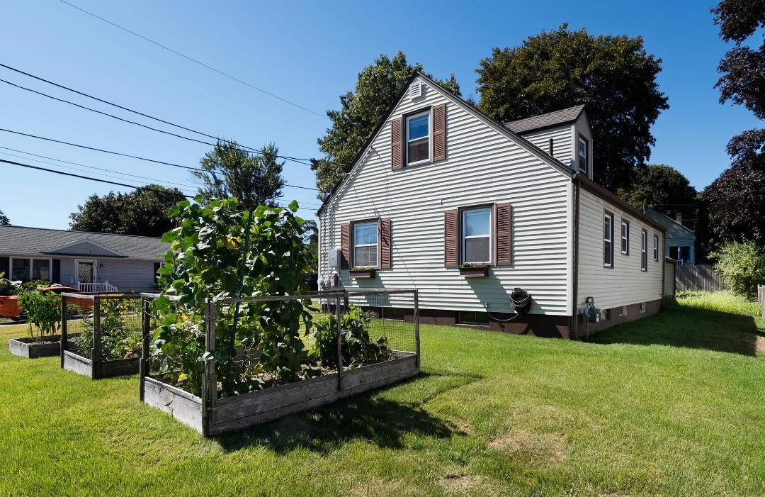 9 Burwell Street