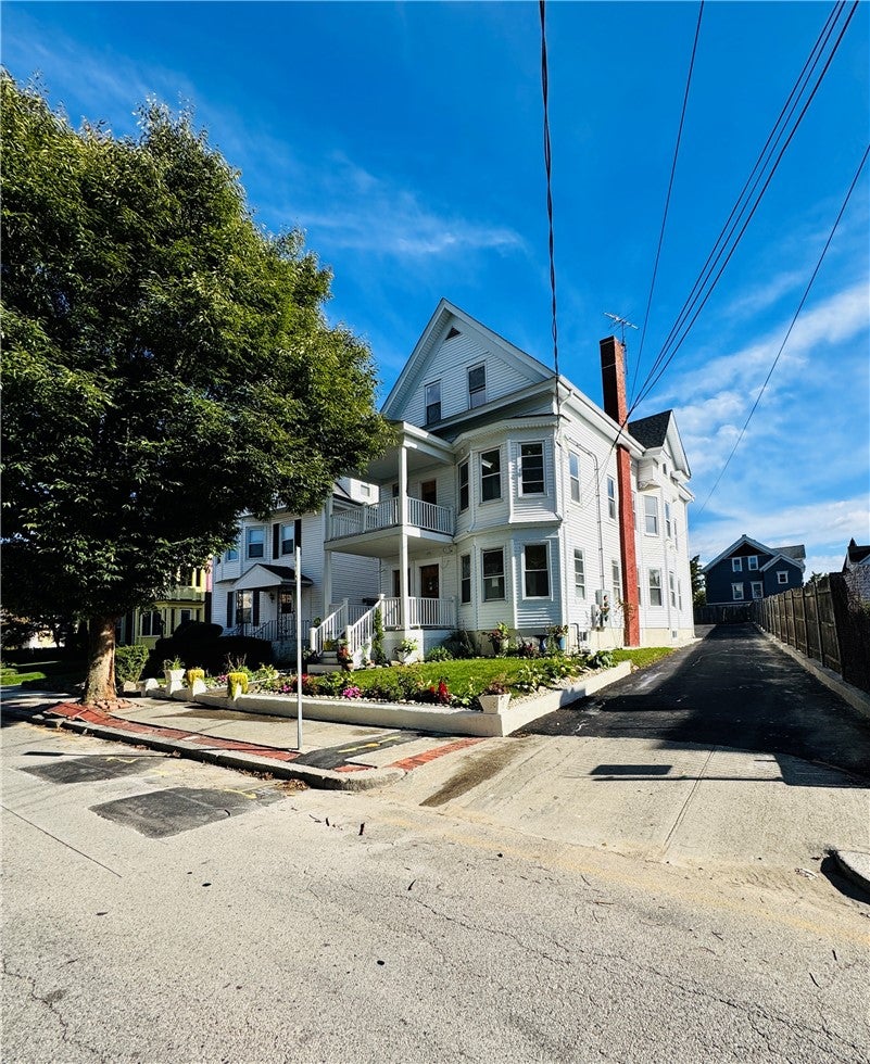 23 Spring Street