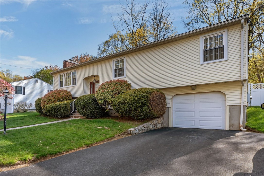 8 Joyce Drive