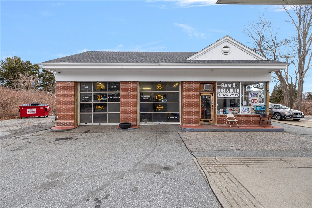 4184 Post Road