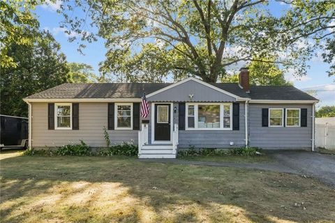 21 Lake Drive North Kingstown RI 02852