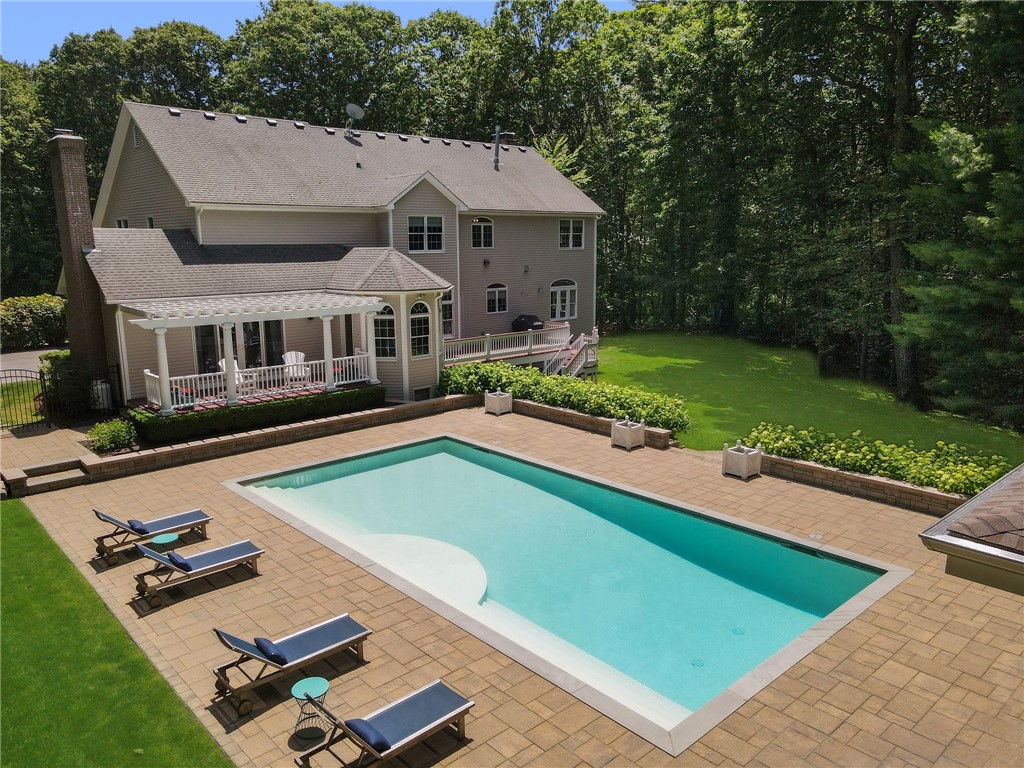 4 Brookfield Court