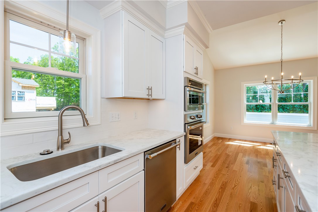 Coventry, Rhode Island 02816, United States, 3 Bedrooms Bedrooms, ,3 BathroomsBathrooms,Residential,Active,183237