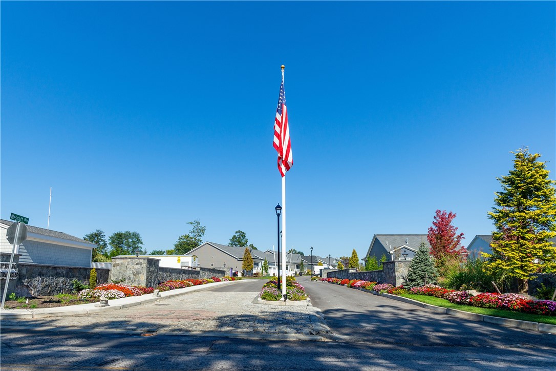 Coventry, Rhode Island 02816, United States, 3 Bedrooms Bedrooms, ,3 BathroomsBathrooms,Residential,Active,183237