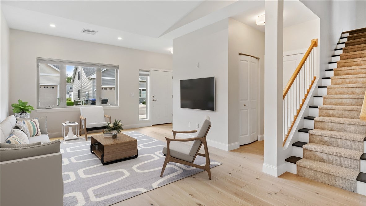 3 West Valley Circle