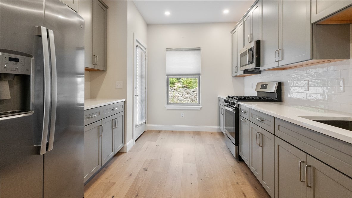 3 West Valley Circle