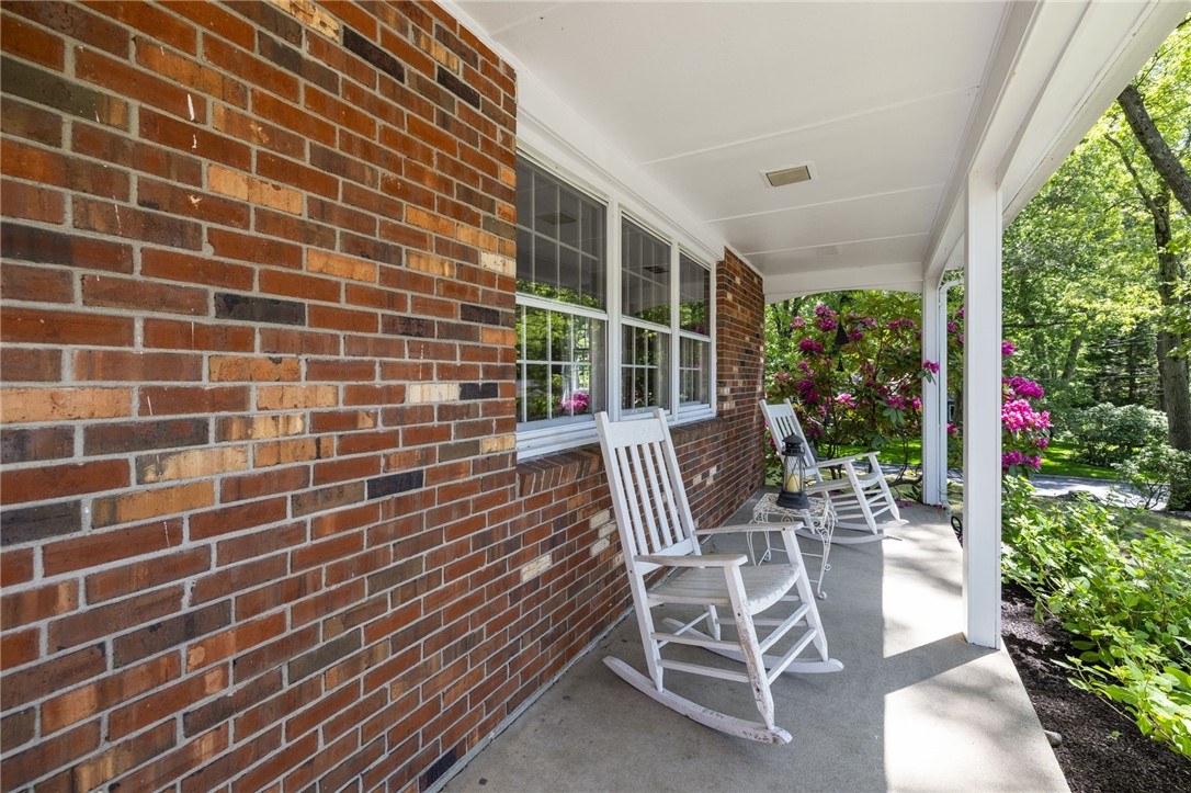 7 Ledgemont Drive