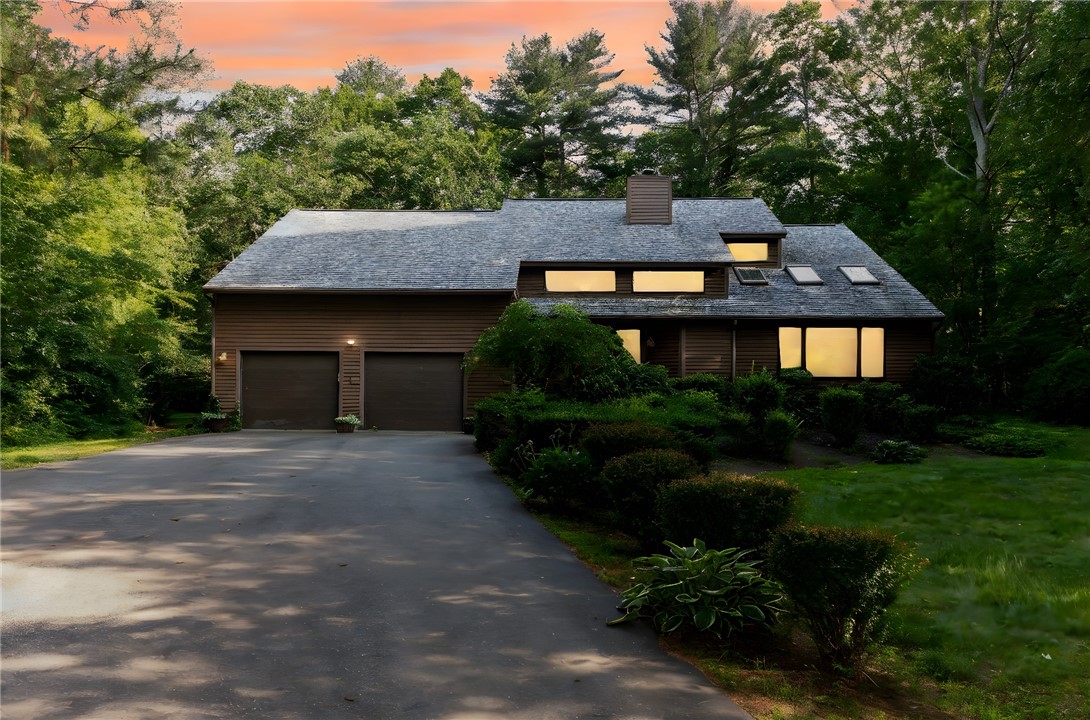 11 Running Stream Road