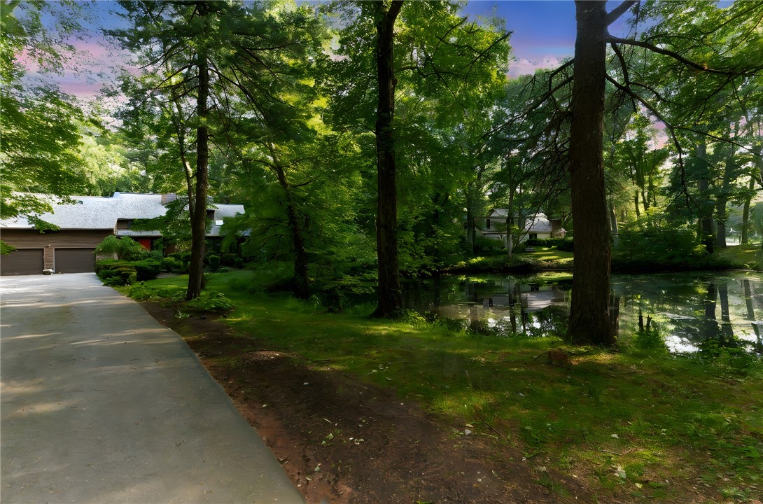 11 Running Stream Road