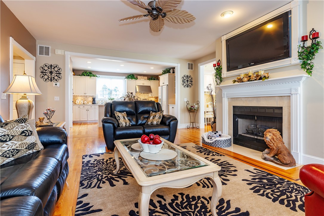 North Kingstown, Rhode Island 02852, United States, 3 Bedrooms Bedrooms, ,3 BathroomsBathrooms,Residential,Active,113544