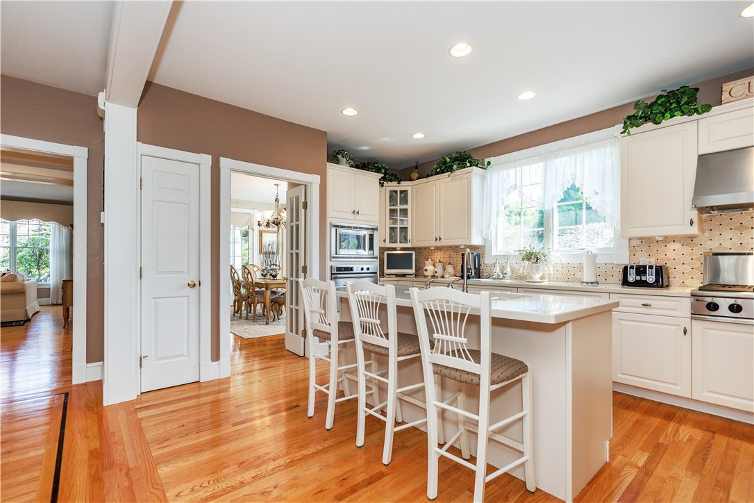 North Kingstown, Rhode Island 02852, United States, 3 Bedrooms Bedrooms, ,3 BathroomsBathrooms,Residential,Active,113544