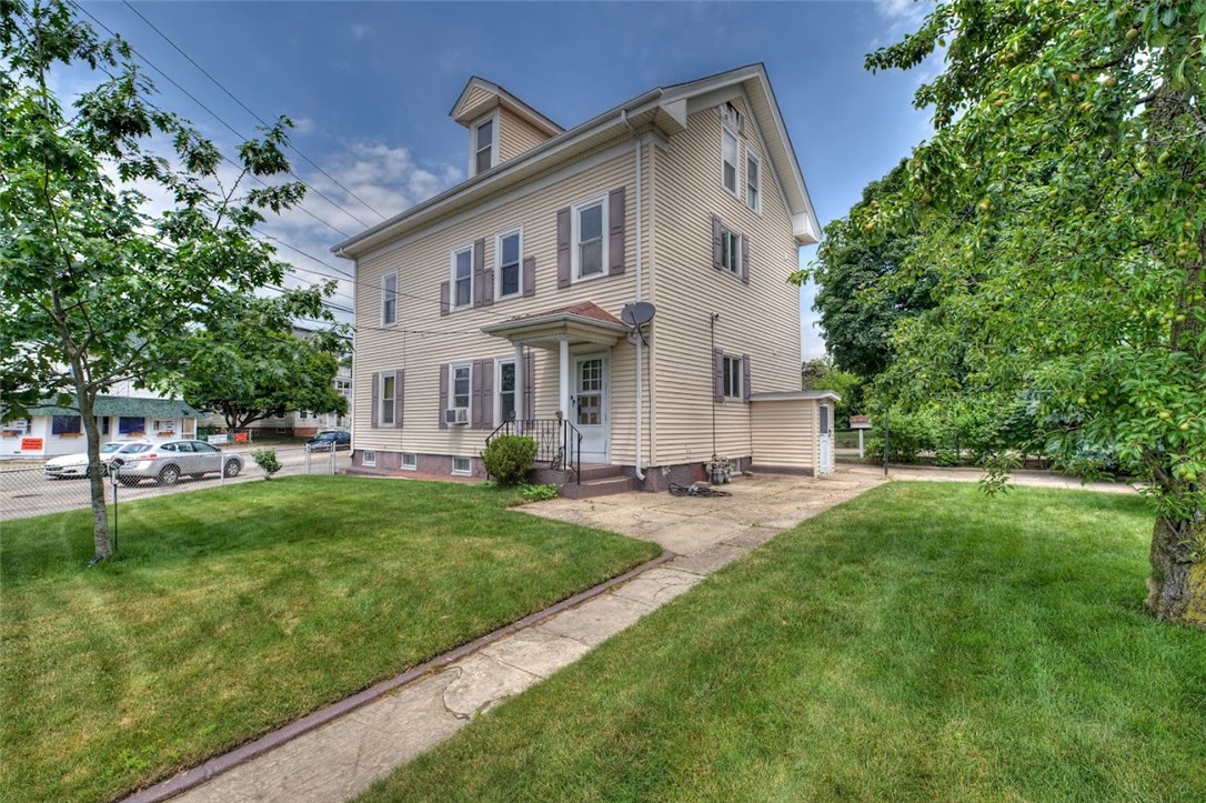 3 Smithfield Avenue