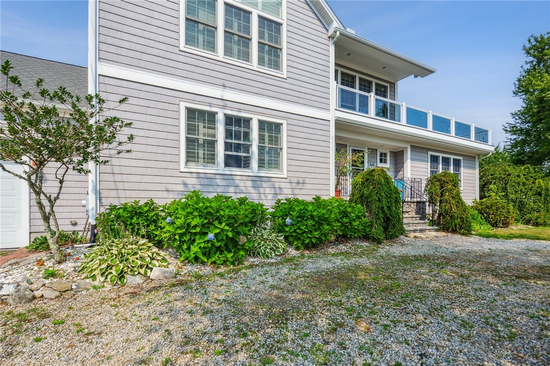 18 Anawan Avenue