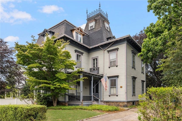 36 AYRAULT ST, NEWPORT, RI 02840 - Image 191d856cbe98c1edb8e2a664652fa7a1/1233480288
