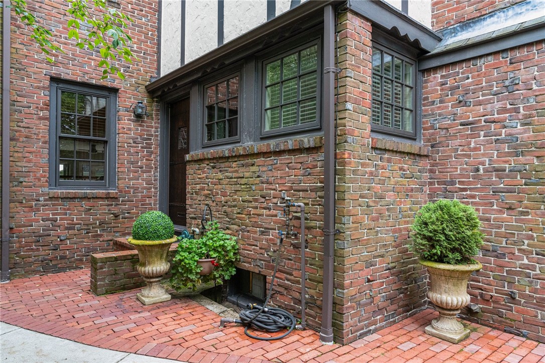 87 Blackstone Boulevard