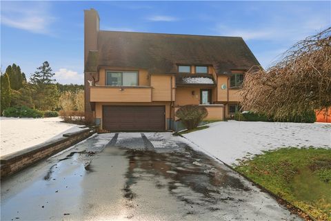 23 Indian Hill Circle Middletown RI 02842