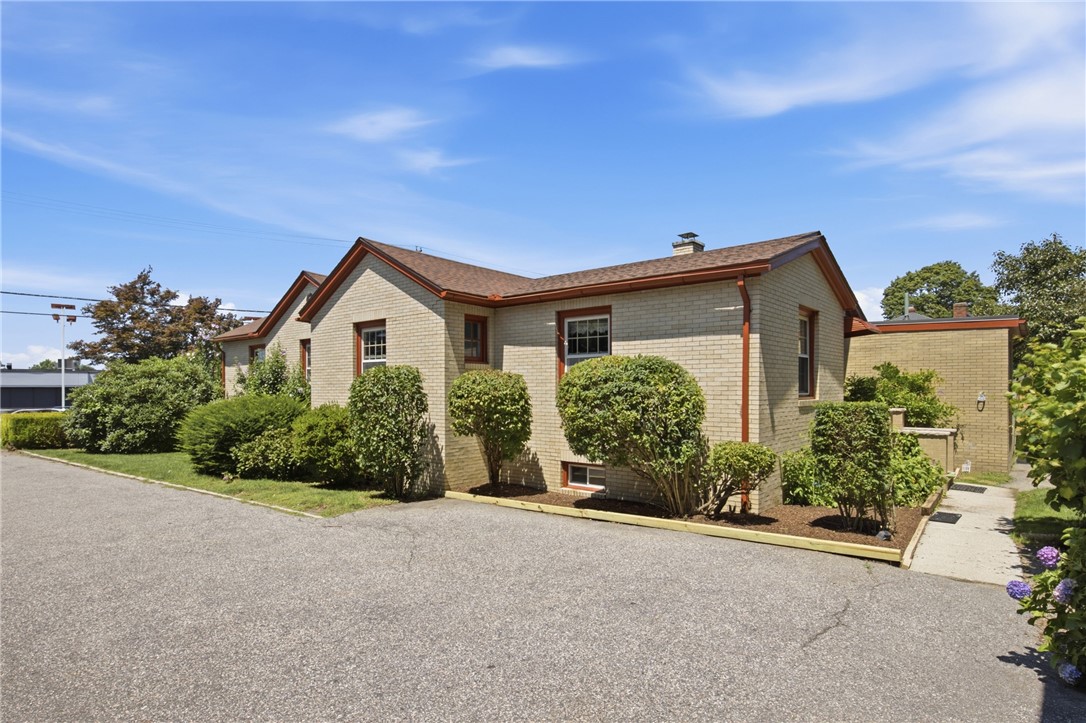 247 West Main Road