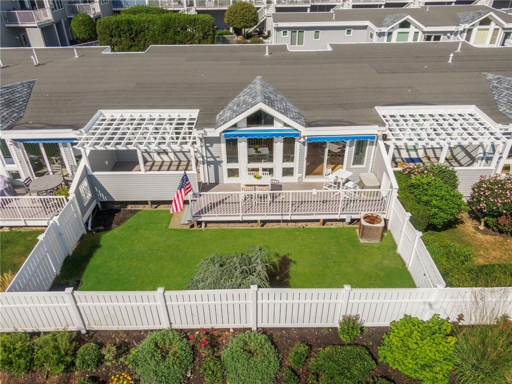 21 Beach Street