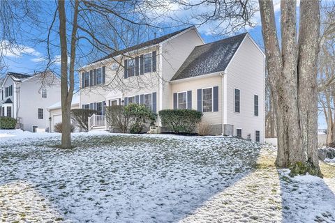 30 Crest Avenue Narragansett RI 02882