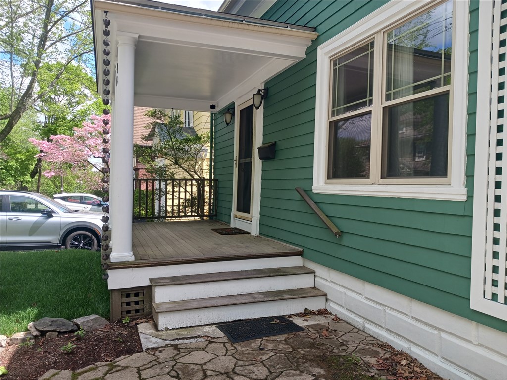 19 Vassar Avenue