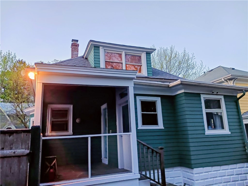 19 Vassar Avenue