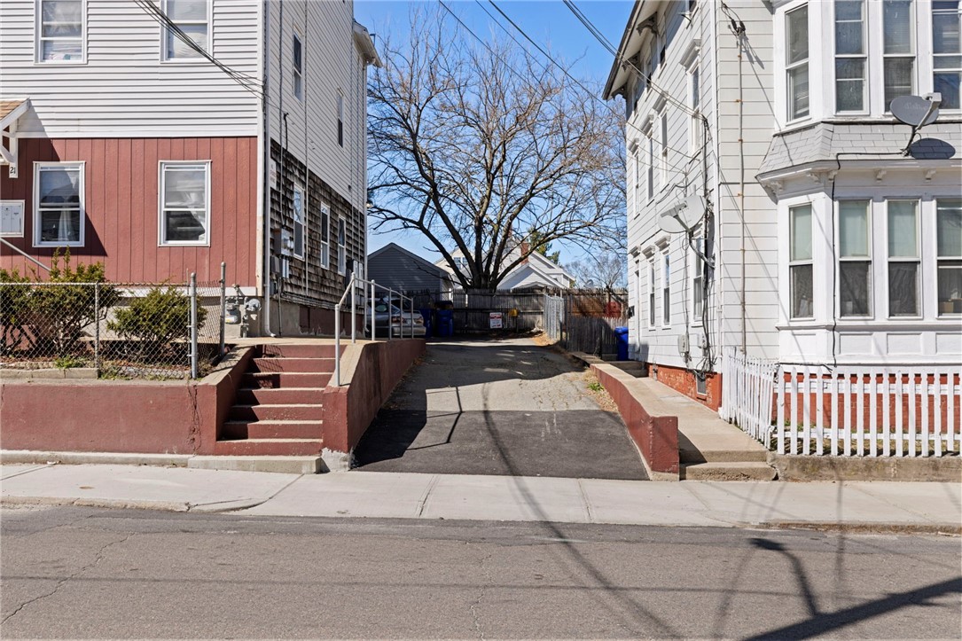 21 Watson Street