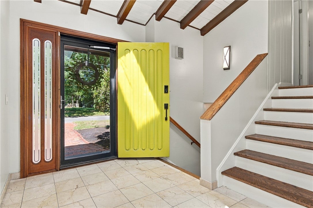 160 Windermere Way