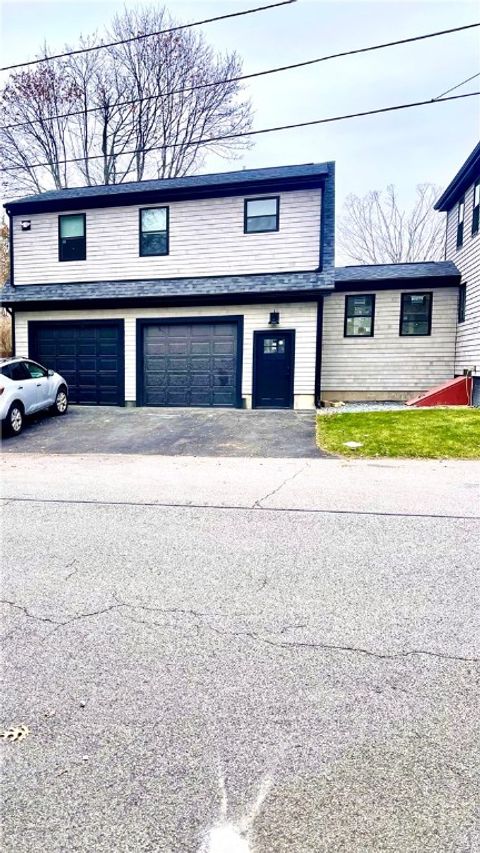 216 Maple Avenue Barrington RI 02806