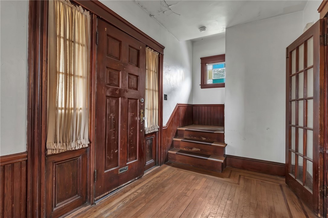 11 Grand View Street