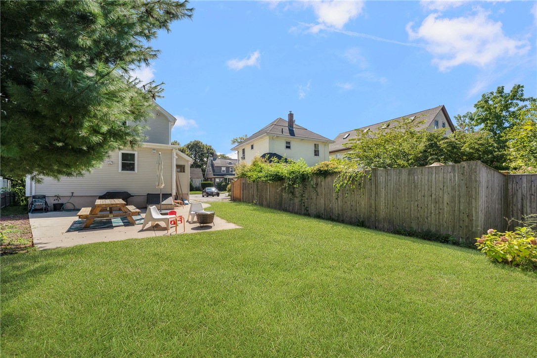 Cranston, Rhode Island 02905, United States, 4 Bedrooms Bedrooms, ,2 BathroomsBathrooms,Residential,Active,207361