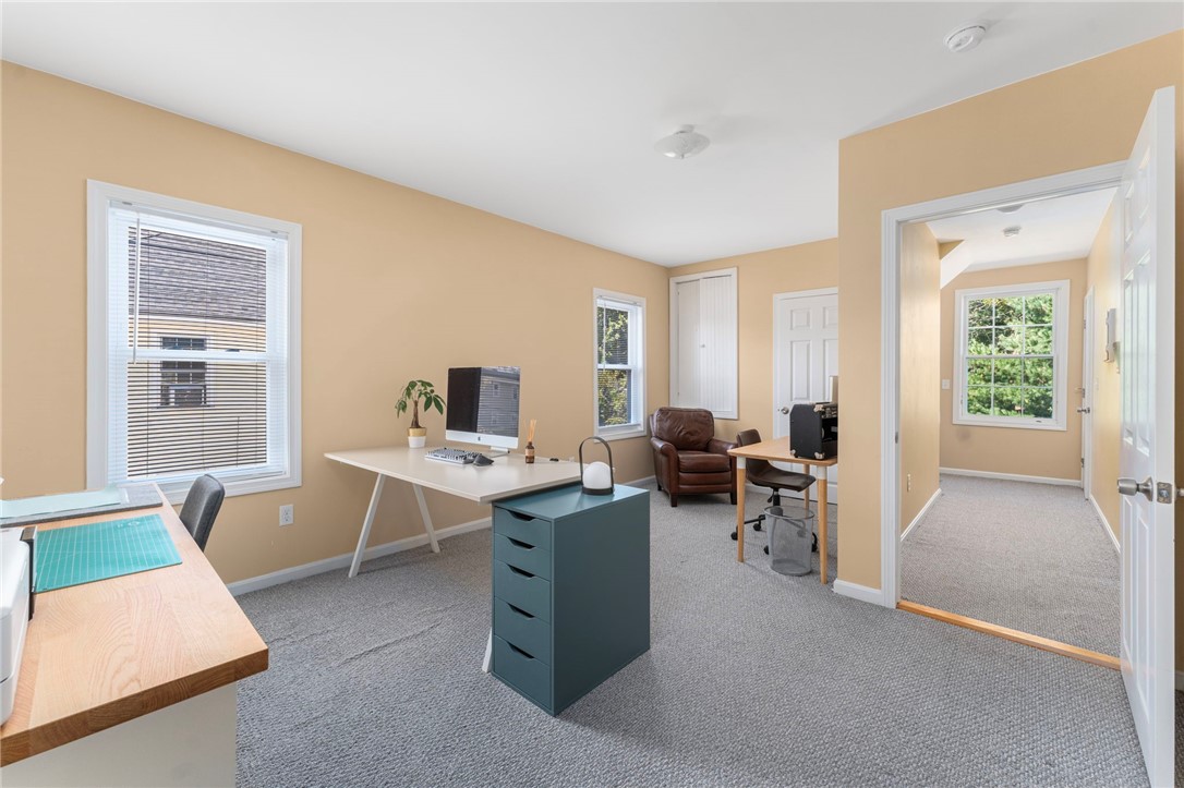 Cranston, Rhode Island 02905, United States, 4 Bedrooms Bedrooms, ,2 BathroomsBathrooms,Residential,Active,207361