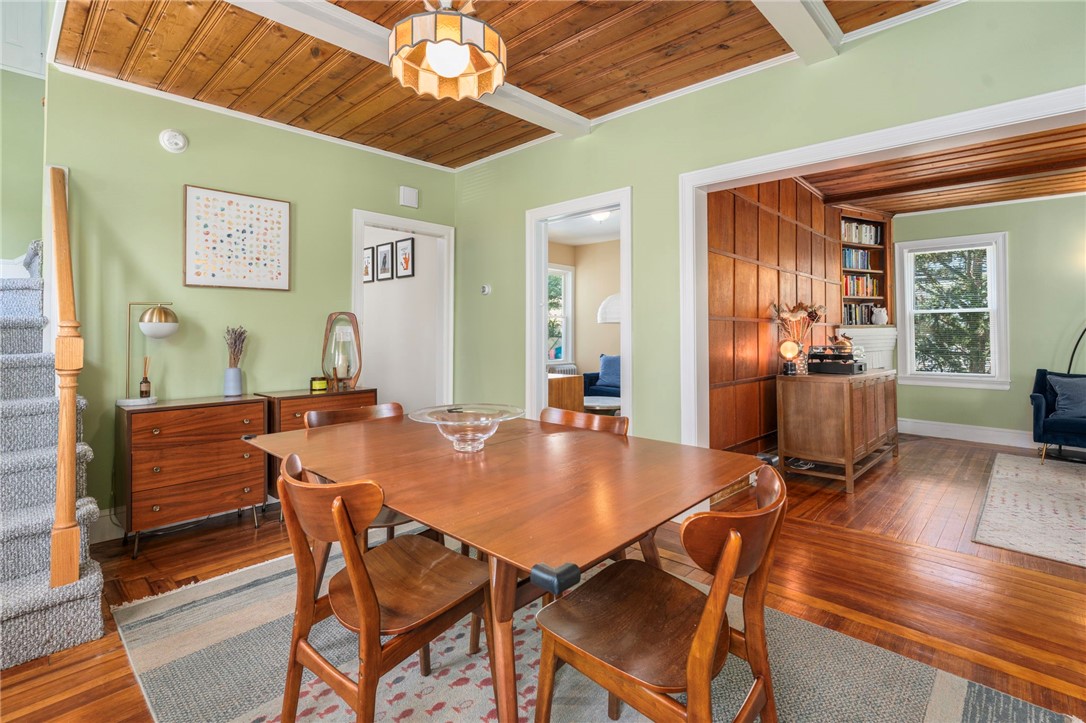 Cranston, Rhode Island 02905, United States, 4 Bedrooms Bedrooms, ,2 BathroomsBathrooms,Residential,Active,207361