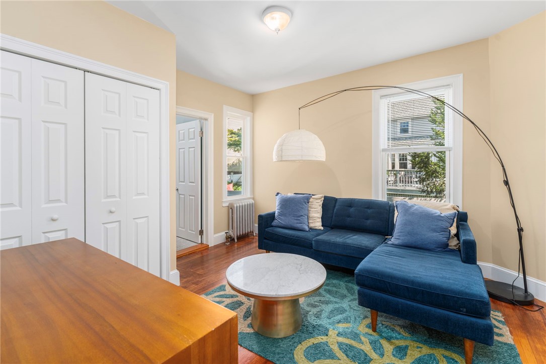 Cranston, Rhode Island 02905, United States, 4 Bedrooms Bedrooms, ,2 BathroomsBathrooms,Residential,Active,207361