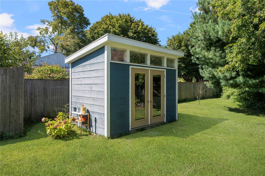 Cranston, Rhode Island 02905, United States, 4 Bedrooms Bedrooms, ,2 BathroomsBathrooms,Residential,Active,207361