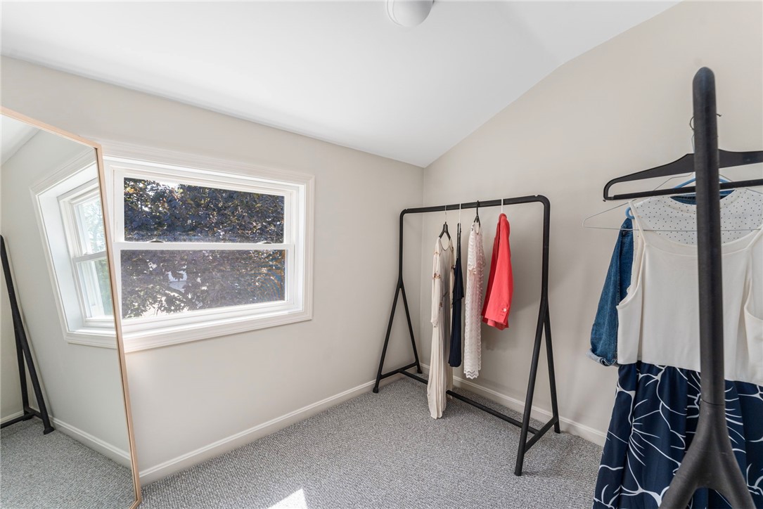 Cranston, Rhode Island 02905, United States, 4 Bedrooms Bedrooms, ,2 BathroomsBathrooms,Residential,Active,207361