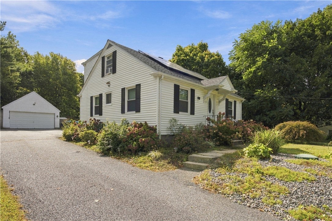 11 Sayles Hill Rd Road