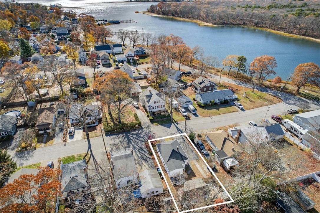 141 Brush Neck Avenue