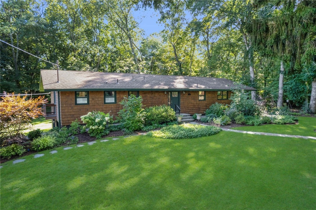 200 River Farm Drive