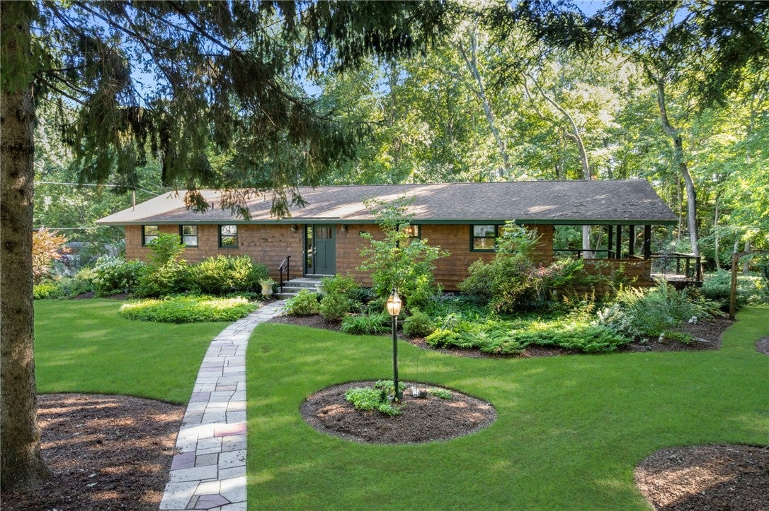 200 River Farm Drive