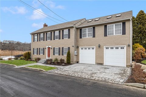 125 Montauk Road Narragansett RI 02882