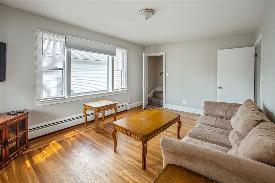 39 Hillview Avenue