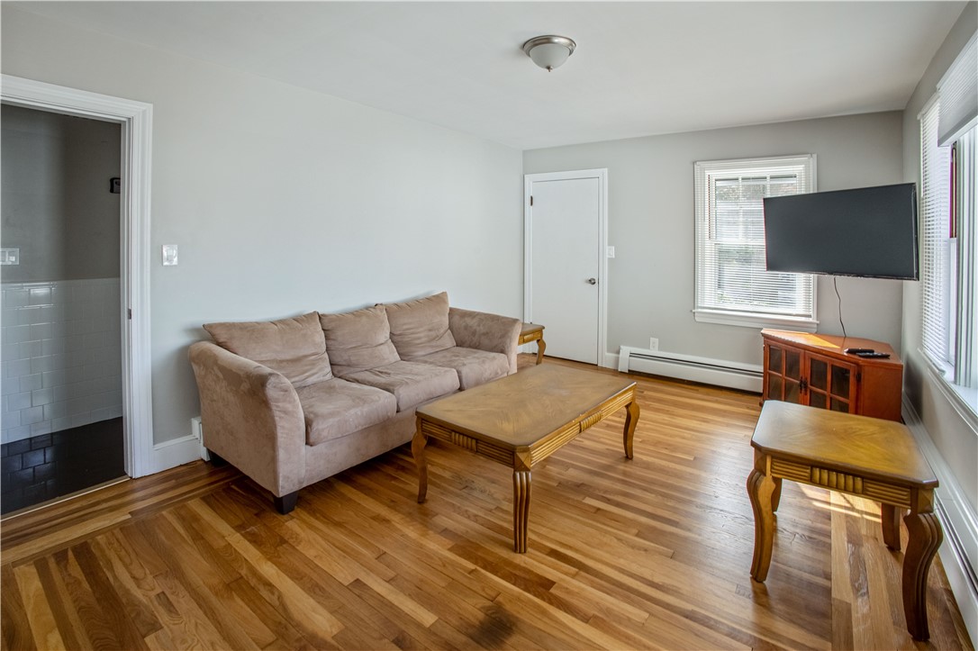 39 Hillview Avenue